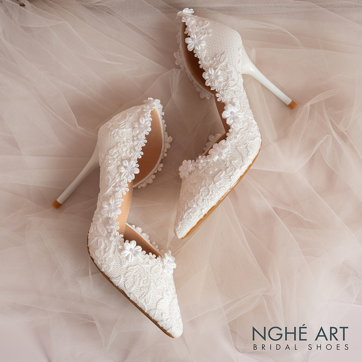 Giày cưới Nghé Art nàng thơ ren viền hoa cao cấp 609-442-NHU-TRANG - Ảnh 1 - Nghé Art Bridal Shoes – 0822288288
