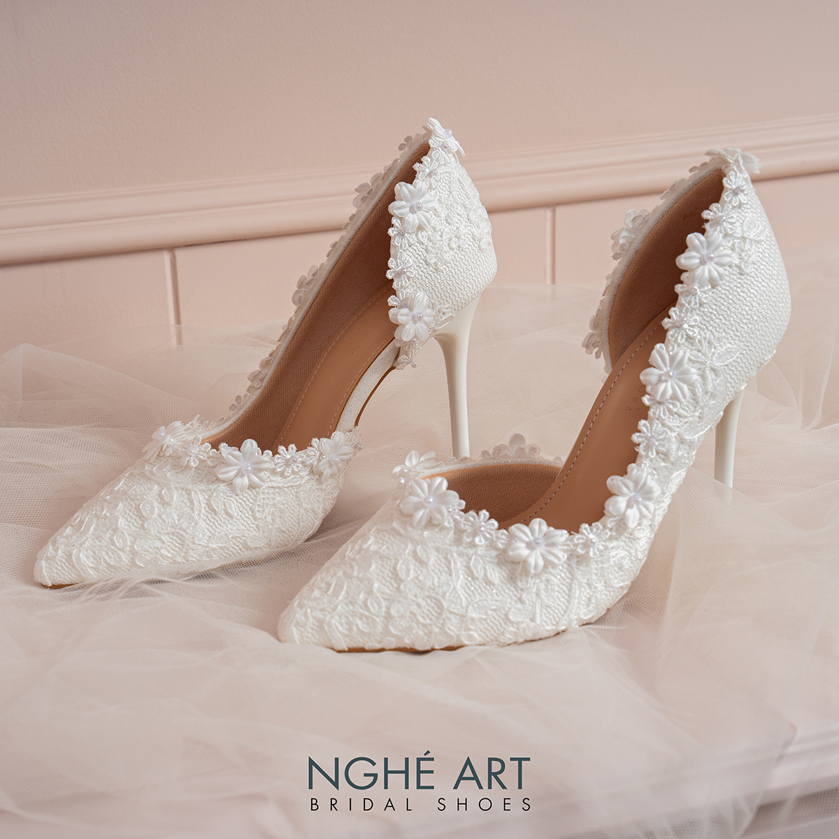 Giày cưới Nghé Art nàng thơ ren viền hoa cao cấp 609-442-NHU-TRANG - Ảnh 4 - Nghé Art Bridal Shoes – 0822288288
