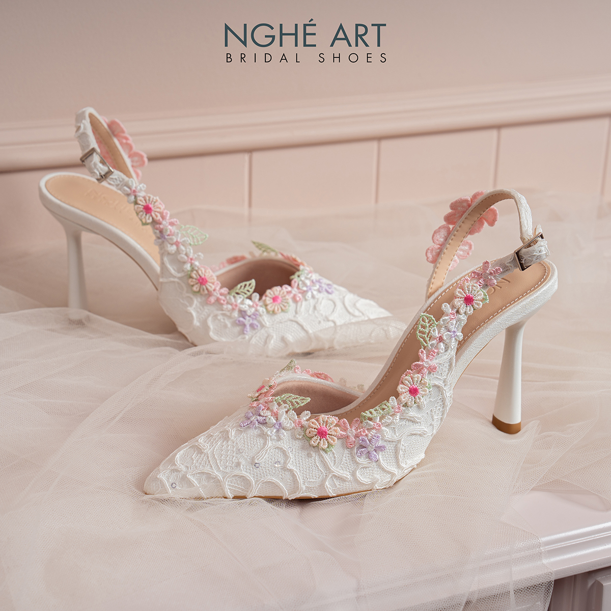 Giày cưới Nghé Art cao cấp form slingback ren viền hoa vintage 610-535-NHU-TRANG - Ảnh 4 - Nghé Art Bridal Shoes – 0822288288
