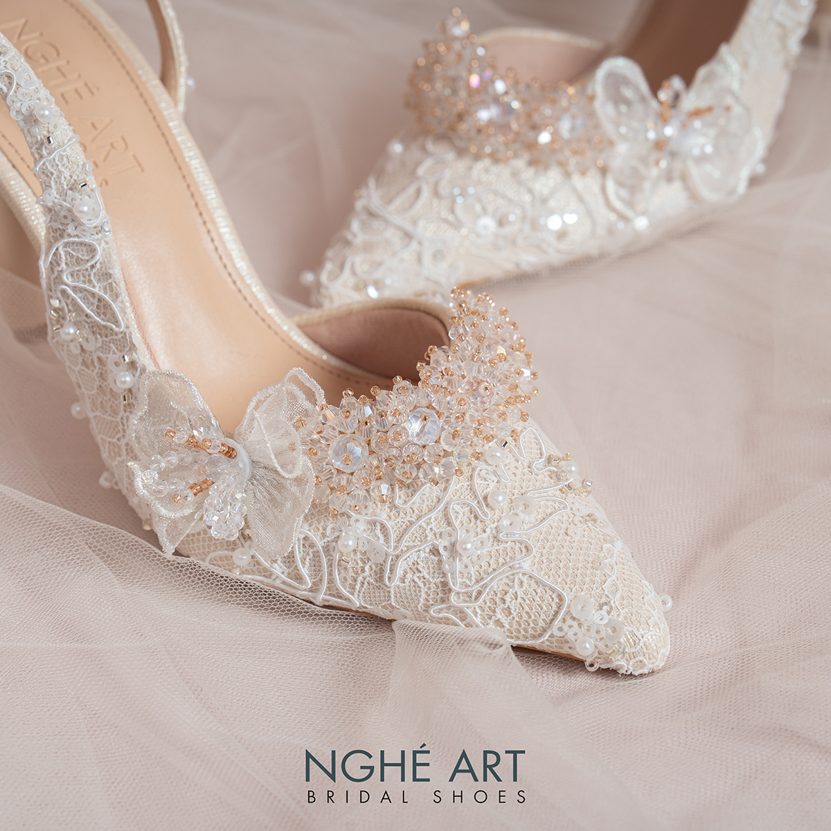 Giày cưới Nghé Art ren cao cấp kim sa ngọc trai hoa pha lê 613-535-NHU-VANG - Ảnh 5 - Nghé Art Bridal Shoes – 0822288288