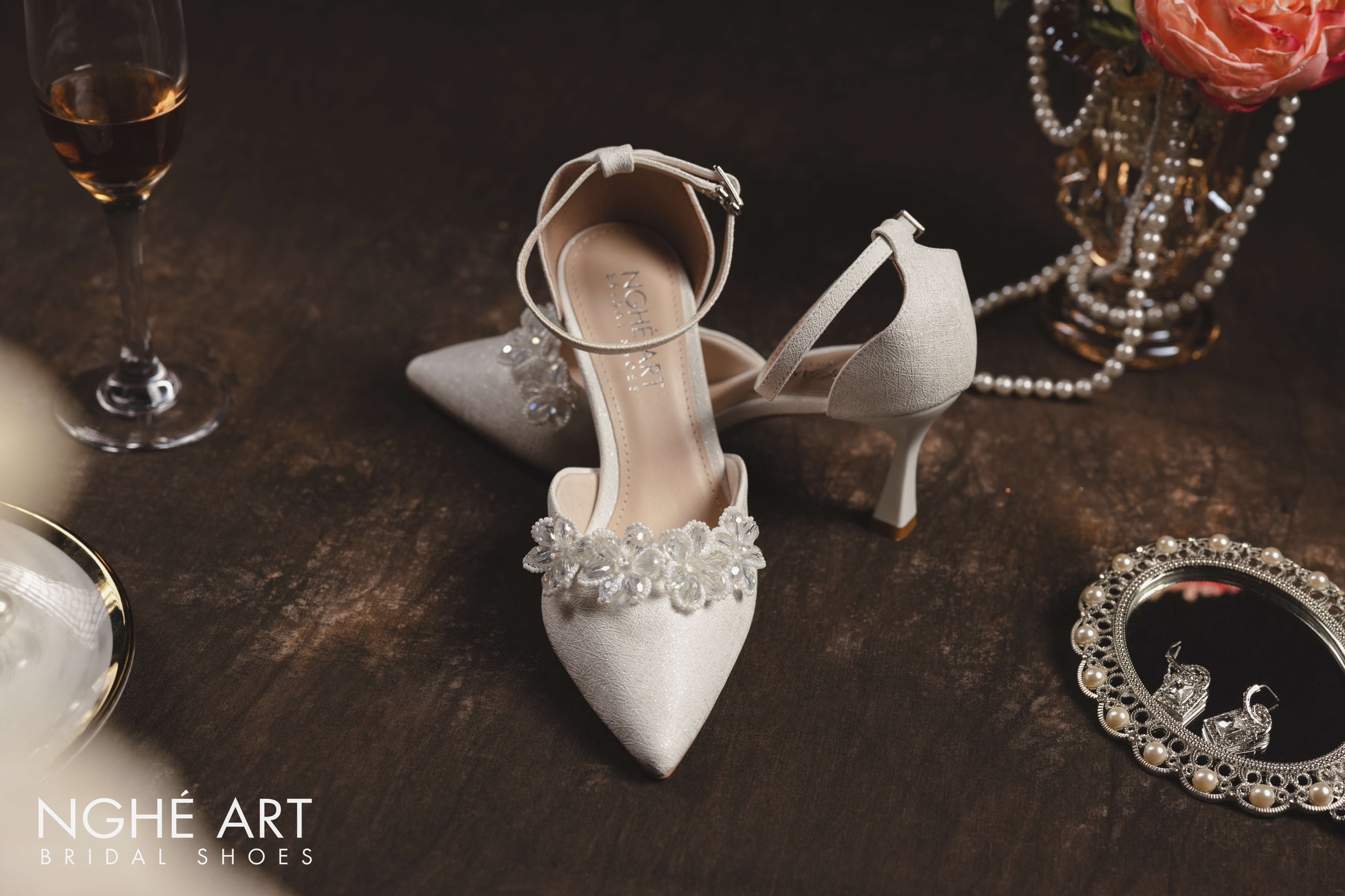 Bộ sưu tập giày cao gót độc đáo, đong đầy tình yêu mùa Valentine - Ảnh 4 -  Nghé Art Bridal Shoes – 0822288288