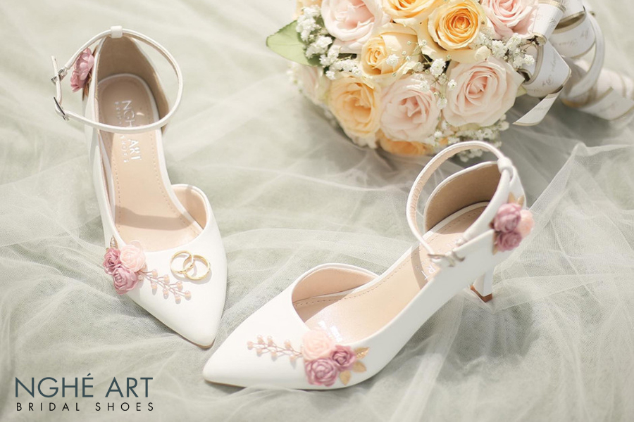 Chọn giày cưới cao gót cho cô dâu thấp - Ảnh 4 -  Nghé Art Bridal Shoes – 0822288288