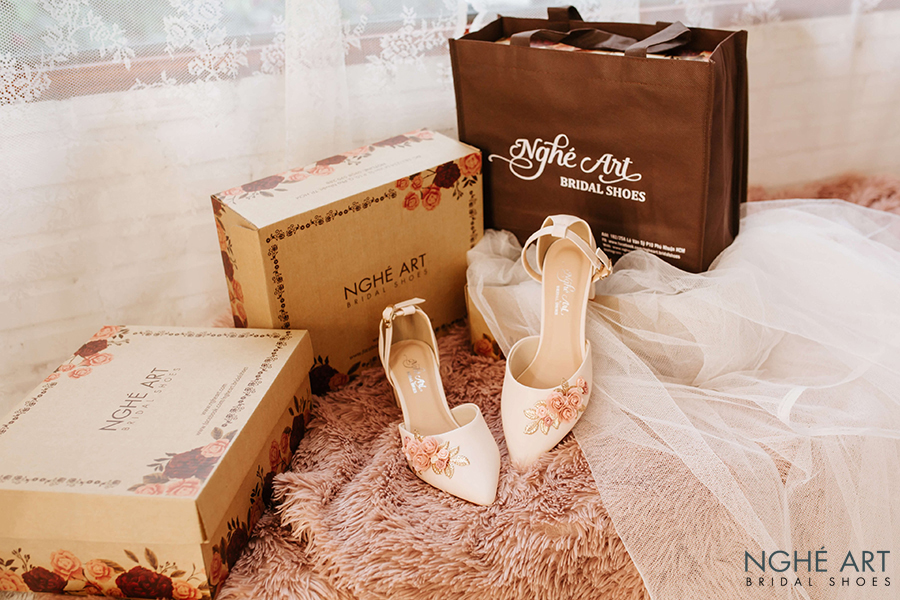 Giày cưới Nghé Art handmade vẫn rất chuyên nghiệp - Nghé Art Bridal Shoes – 0908590288