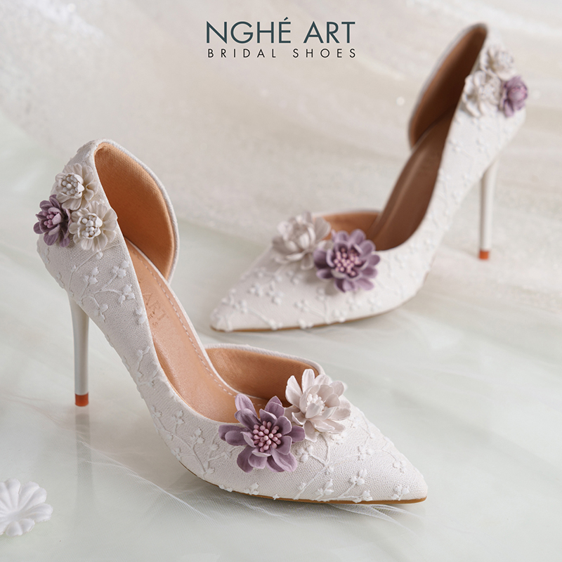 Giày Cô Dâu Ren Hoa 3D Tím Khói - Ảnh 1 - Nghé Art Bridal Shoes – 0822288288