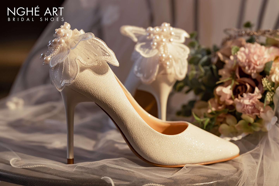 Giày cưới cao gót cánh tiên - Ảnh 3 - Nghé Art Bridal Shoes – 0822288288