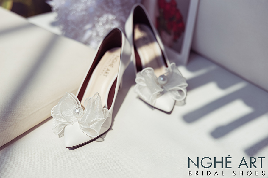 Giày cưới đính nơ: bộ sưu tập độc đáo khiến bao Nàng mê đắm - Ảnh 4 -  Nghé Art Bridal Shoes – 0822288288