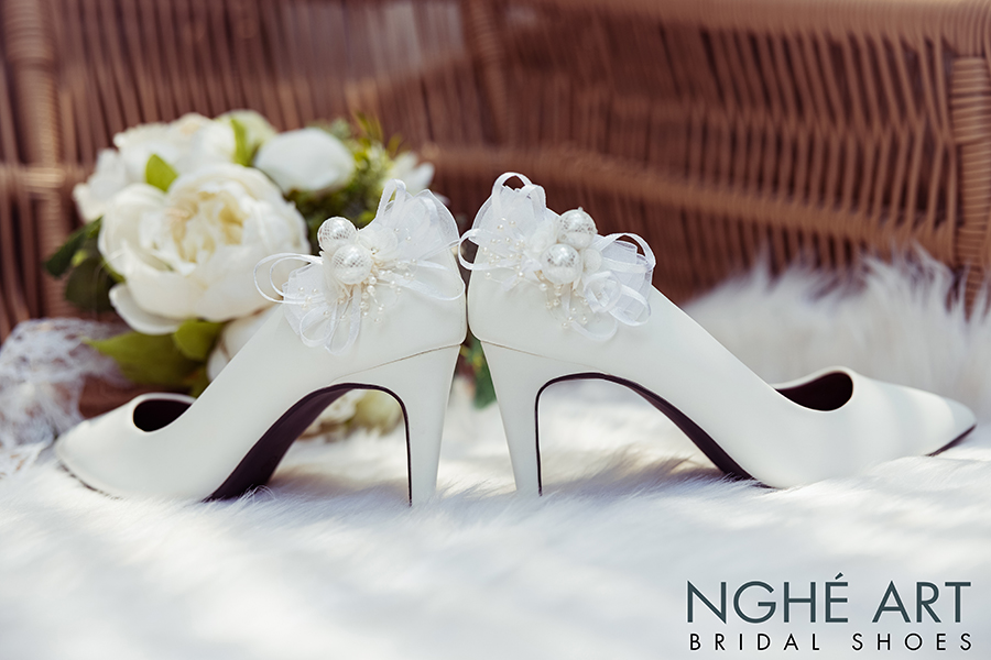 Giày cưới đính nơ: bộ sưu tập độc đáo khiến bao Nàng mê đắm - Ảnh 5 -  Nghé Art Bridal Shoes – 0822288288