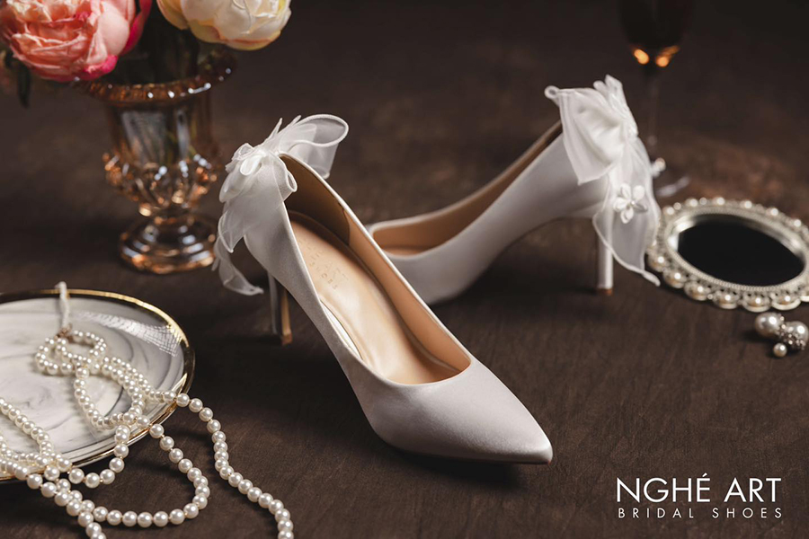 Giày cưới đính nơ: bộ sưu tập độc đáo khiến bao Nàng mê đắm - Ảnh 7 -  Nghé Art Bridal Shoes – 0822288288