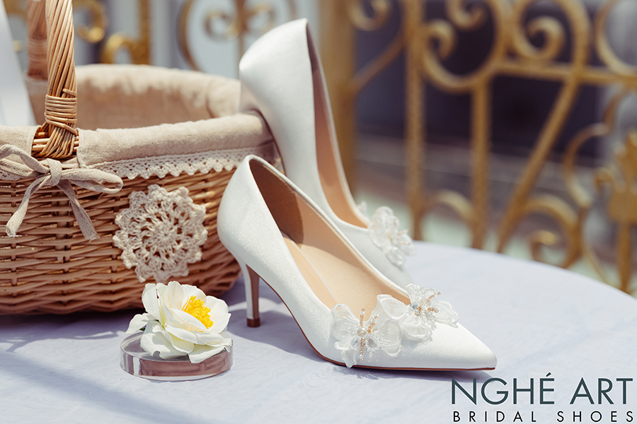 Giày cưới đính nơ - kiểu giày "hớp hồn”bao cô dâu - Ảnh 7 -  Nghé Art Bridal Shoes – 0822288288