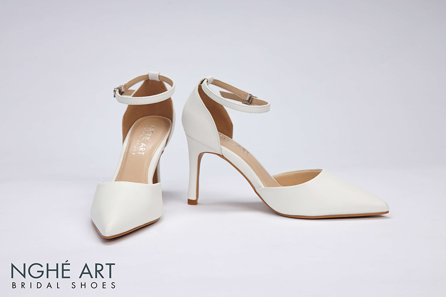 Giày cưới đơn giản, thanh lịch - Top các mẫu giày cô dâu không thể bỏ qua - Ảnh 1 -  Nghé Art Bridal Shoes – 0822288288