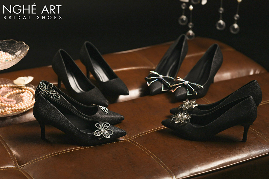 Giày cưới đơn giản, thanh lịch - Top các mẫu giày cô dâu không thể bỏ qua - Ảnh 12 -  Nghé Art Bridal Shoes – 0822288288