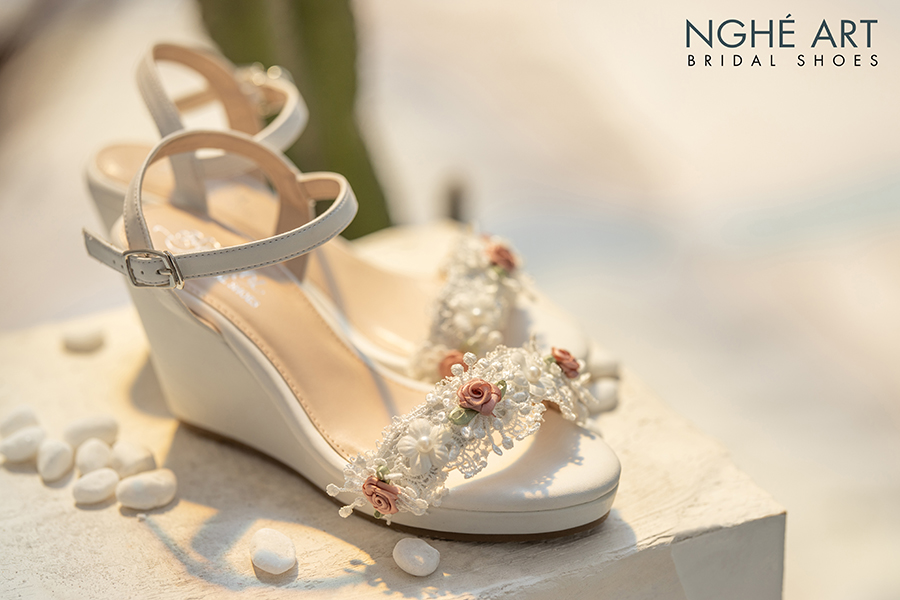Giày cưới hở mũi - Top 5 mẫu giày hot nhất năm - Ảnh 8 -  Nghé Art Bridal Shoes – 0822288288