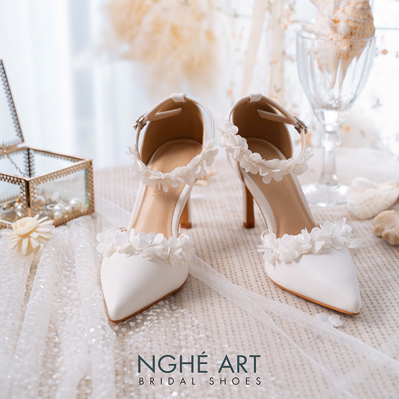 Giày Cưới Hoa 3D Mũi Nhọn - Ảnh 1 - Nghé Art Bridal Shoes – 0822288288