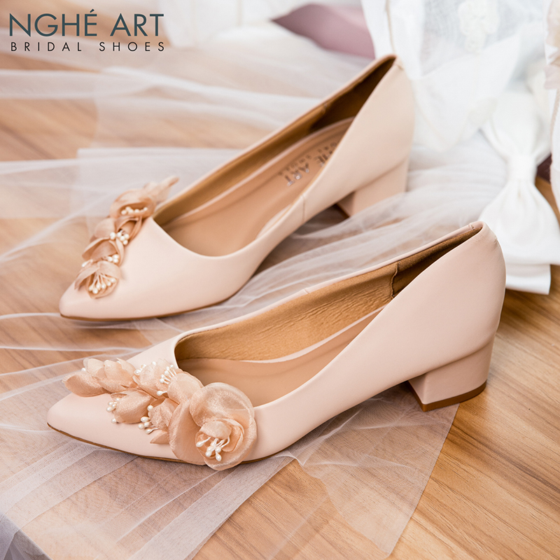 Giày cưới cảm hứng hoa lục bình - Ảnh 2 - Nghé Art Bridal Shoes – 0822288288