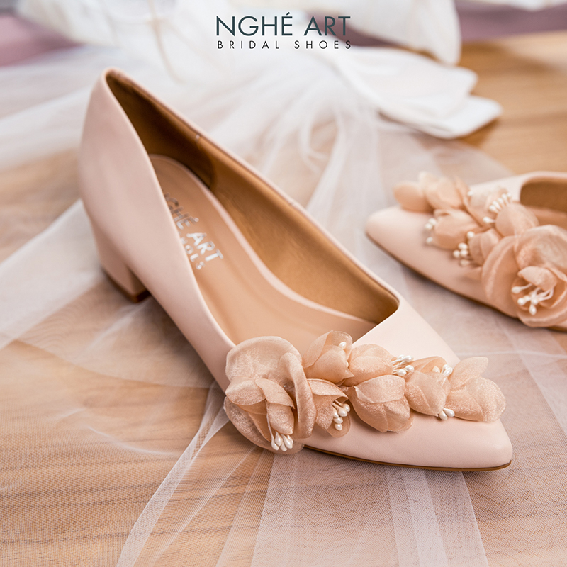 Giày cưới cảm hứng hoa lục bình - Ảnh 4 - Nghé Art Bridal Shoes – 0822288288