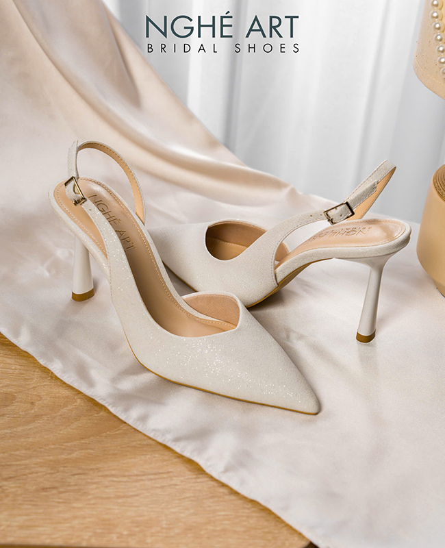 Giày cưới mũi nhọn hay tròn đẹp hơn - Ảnh 1 - Nghé Art Bridal Shoes – 0822288288