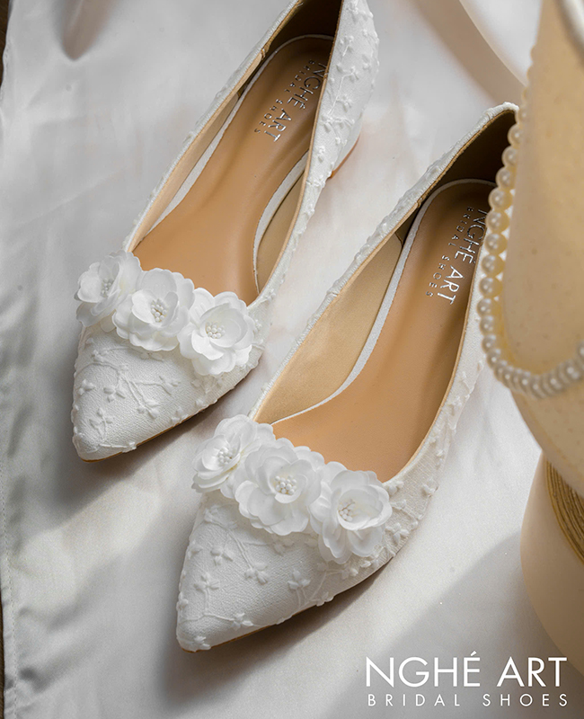 Giày cưới mũi nhọn hay tròn đẹp hơn - Ảnh 5 - Nghé Art Bridal Shoes – 0822288288