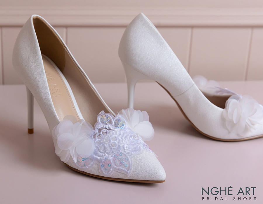 Khi Giấc Mơ Khởi Đầu Bằng Những Bước Chân Tựa Nàng Mây - Ảnh 2 - Nghé Art Bridal Shoes – 0822288288