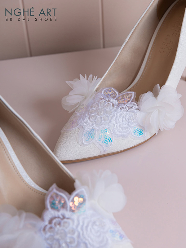 Khi Giấc Mơ Khởi Đầu Bằng Những Bước Chân Tựa Nàng Mây - Ảnh 3 - Nghé Art Bridal Shoes – 0822288288