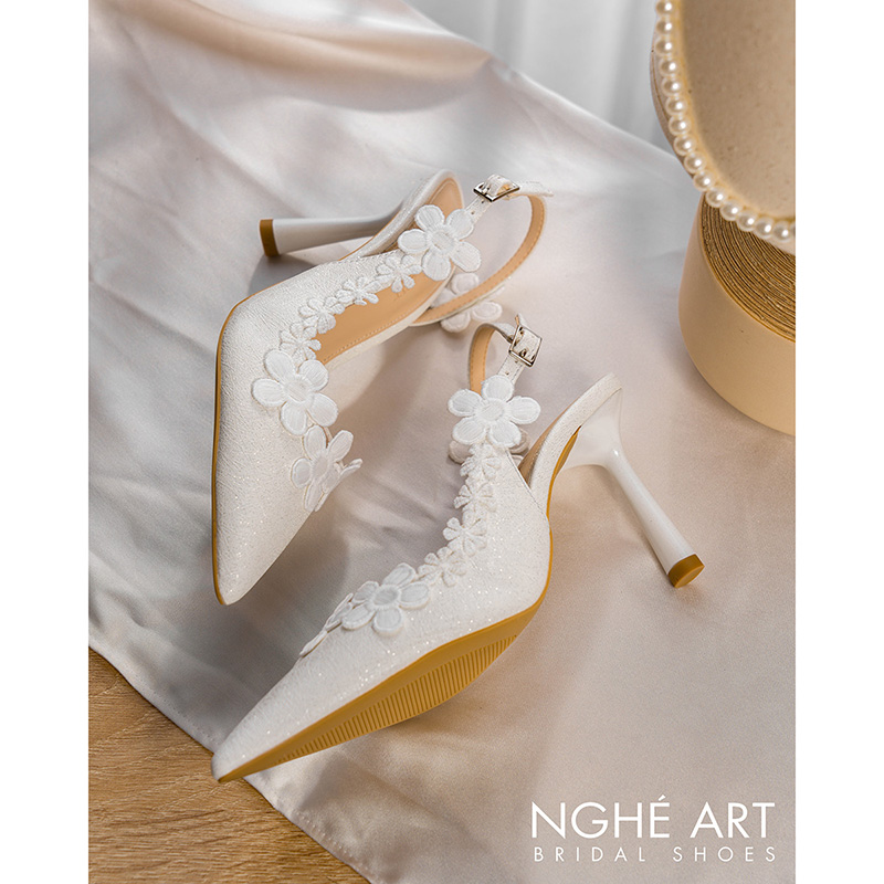 Giày cưới Nghé Art form slingback đính hoa 547-535-NHU-TRANG - Ảnh 5 - Nghé Art Bridal Shoes – 0822288288
