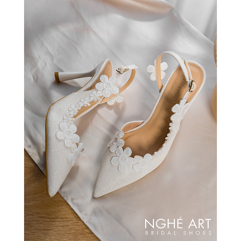 Giày cưới Nghé Art form slingback đính hoa 547-535-NHU-TRANG - Ảnh 7 - Nghé Art Bridal Shoes – 0822288288