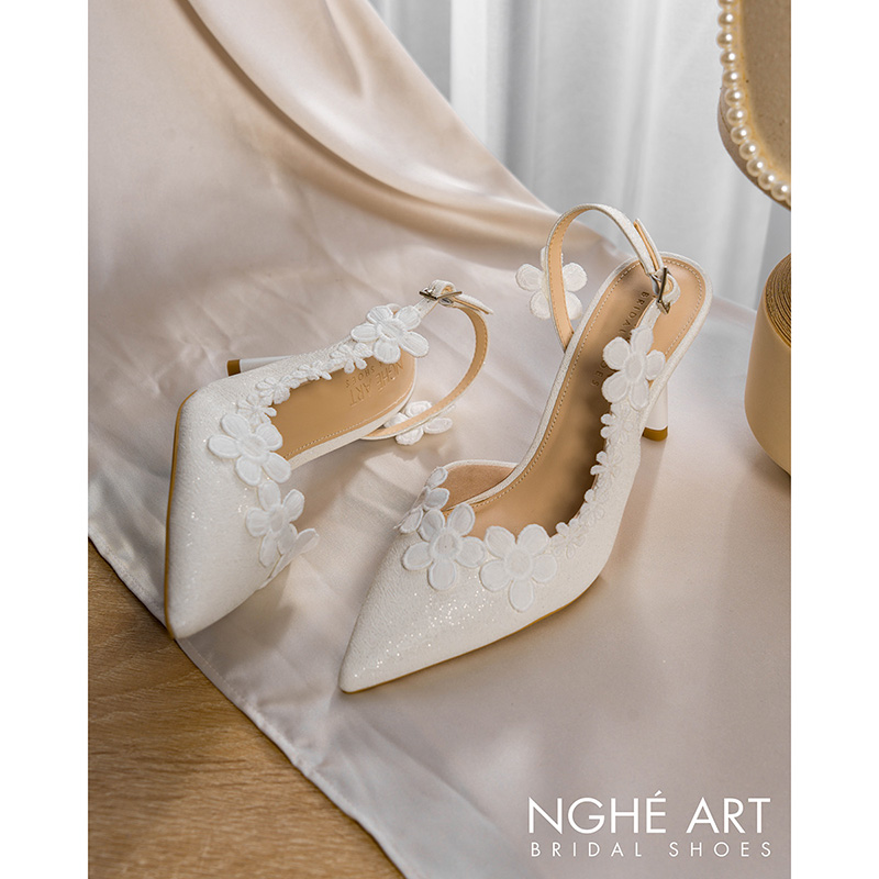 Giày cưới Nghé Art form slingback đính hoa 547-535-NHU-TRANG - Ảnh 8 - Nghé Art Bridal Shoes – 0822288288