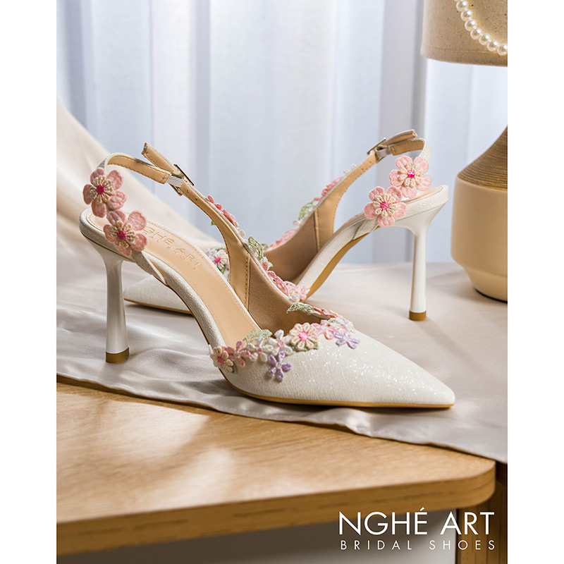Giày cưới Nghé Art form slingback đính hoa vintage  548-535-NHU-TRANG - Ảnh 5 - Nghé Art Bridal Shoes – 0822288288
