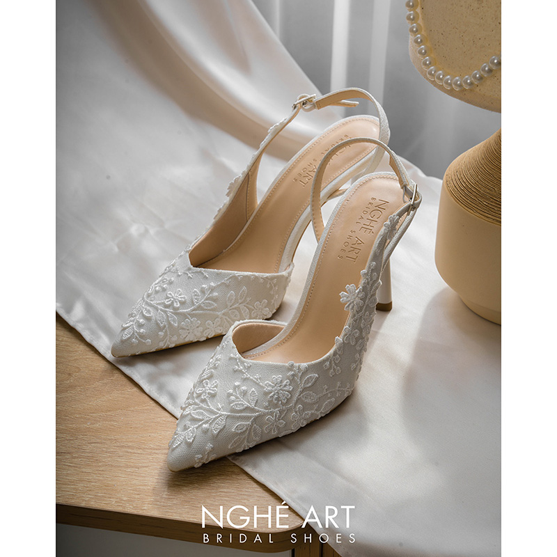 Giày cưới Nghé Art form slingback ren hoa 3d 550-535-nhu-trang - Ảnh 3 - Nghé Art Bridal Shoes – 0822288288