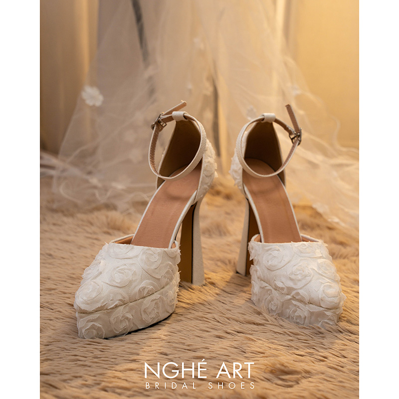 Giày cưới Nghé Art ren hoa hồng trắng cao 13 cm 545-481-13P-NHU-TRANG - Ảnh 2 - Nghé Art Bridal Shoes – 0822288288