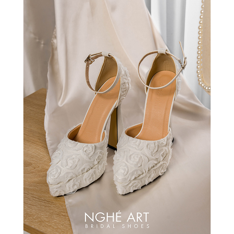 Giày cưới Nghé Art ren hoa hồng trắng cao 13 cm 545-481-13P-NHU-TRANG - Ảnh 4 - Nghé Art Bridal Shoes – 0822288288