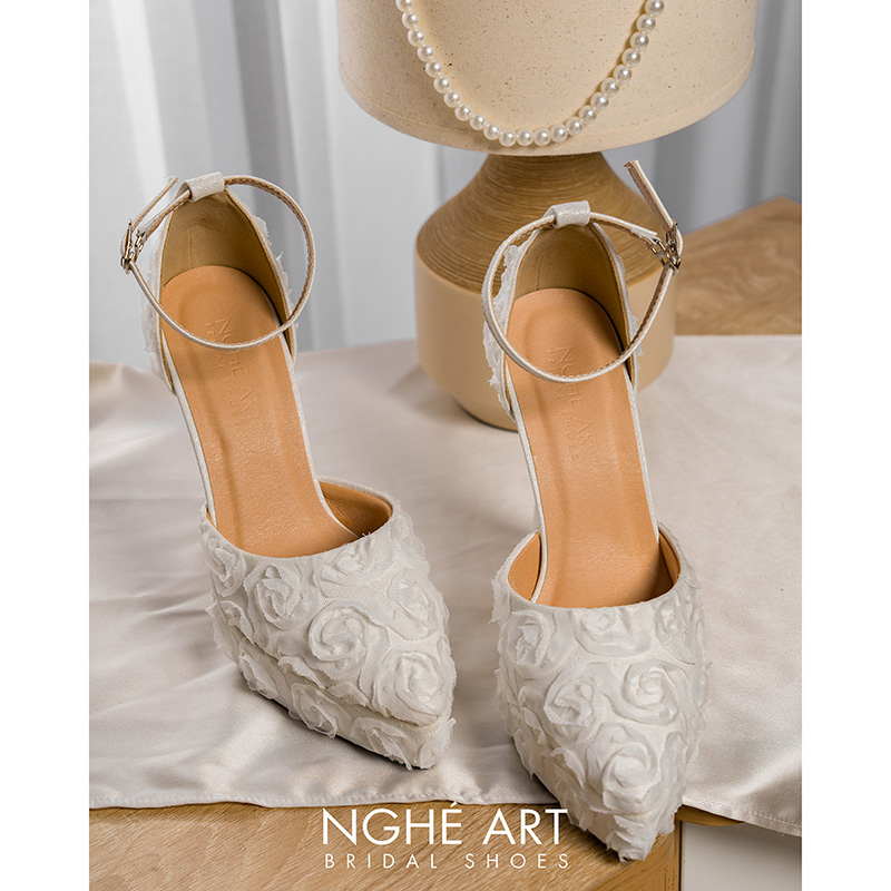 Giày cưới Nghé Art ren hoa hồng trắng cao 13 cm 545-481-13P-NHU-TRANG - Ảnh 5 - Nghé Art Bridal Shoes – 0822288288