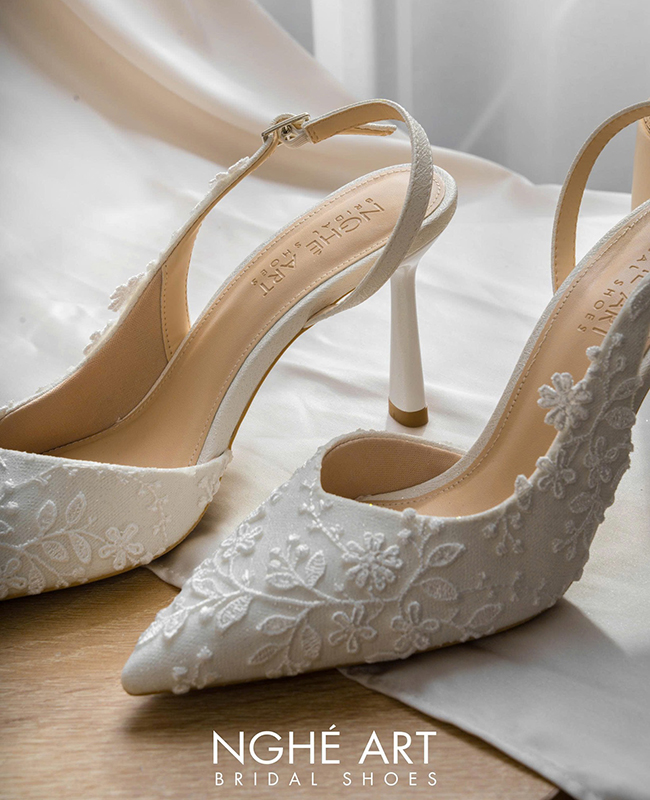Giày cưới ren trắng slingback - Ảnh 1 - Nghé Art Bridal Shoes – 0822288288