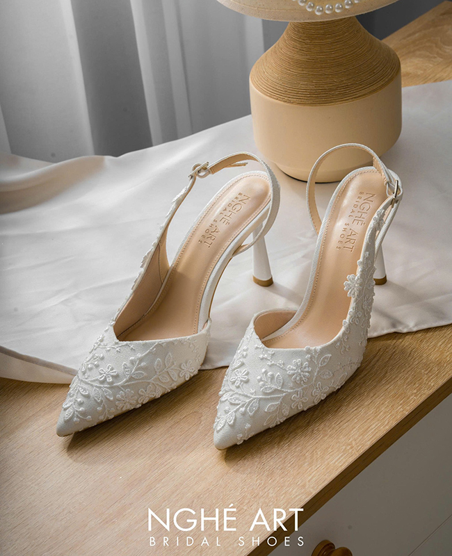 Giày cưới ren trắng slingback - Ảnh 2 - Nghé Art Bridal Shoes – 0822288288