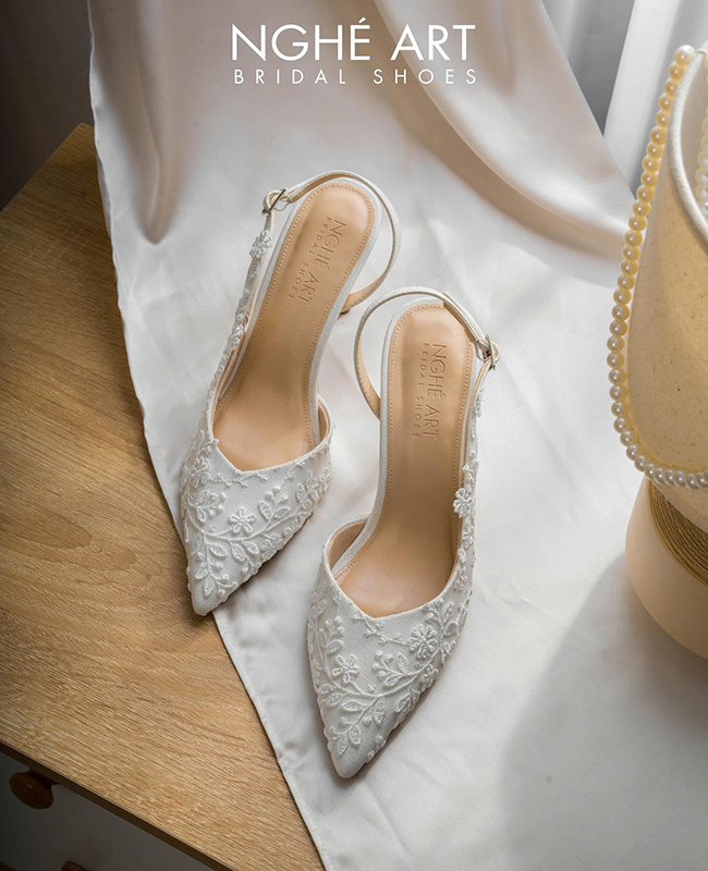 Giày cưới ren trắng slingback - Ảnh 3 - Nghé Art Bridal Shoes – 0822288288