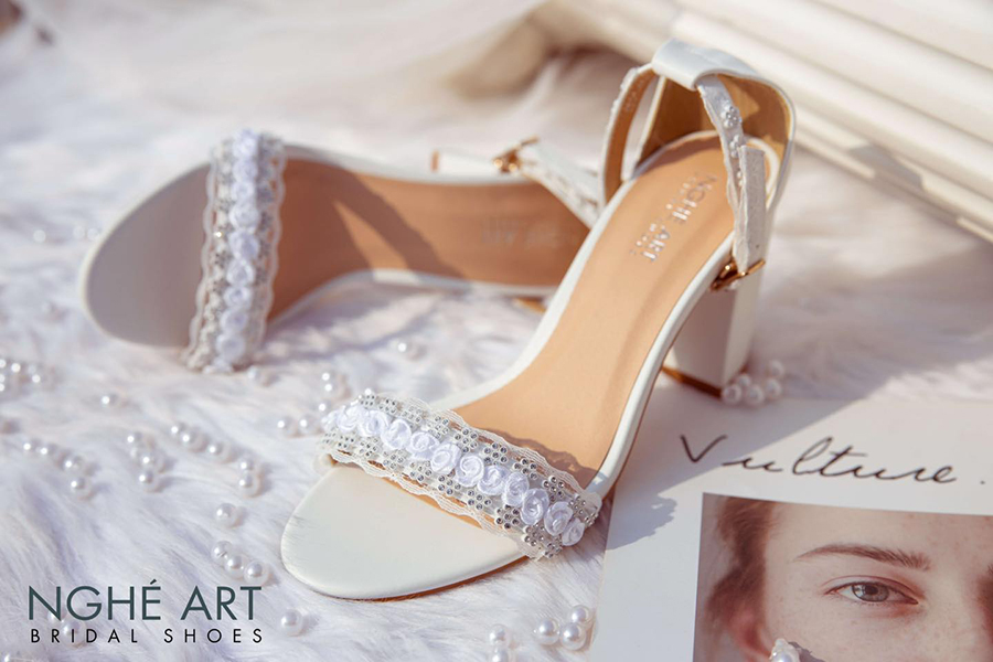Giày cưới sandal - Top các mẫu giày cô dâu không thể bỏ qua - Ảnh 3 -  Nghé Art Bridal Shoes – 0822288288