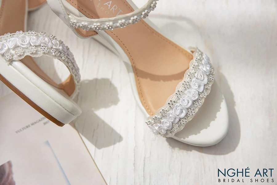 Top 4 mẫu giày cô dâu hot nhất ở Nghé Art Bridal Shoes - Ảnh 5 - Nghé Art Bridal Shoes – 0822288288