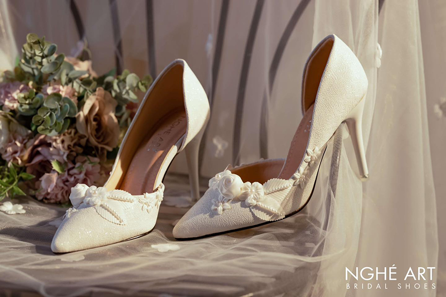Lựa Chọn Giày Thích Hợp Cho Bộ Ảnh Cưới - Ảnh 6 - Nghé Art Bridal Shoes – 0822288288