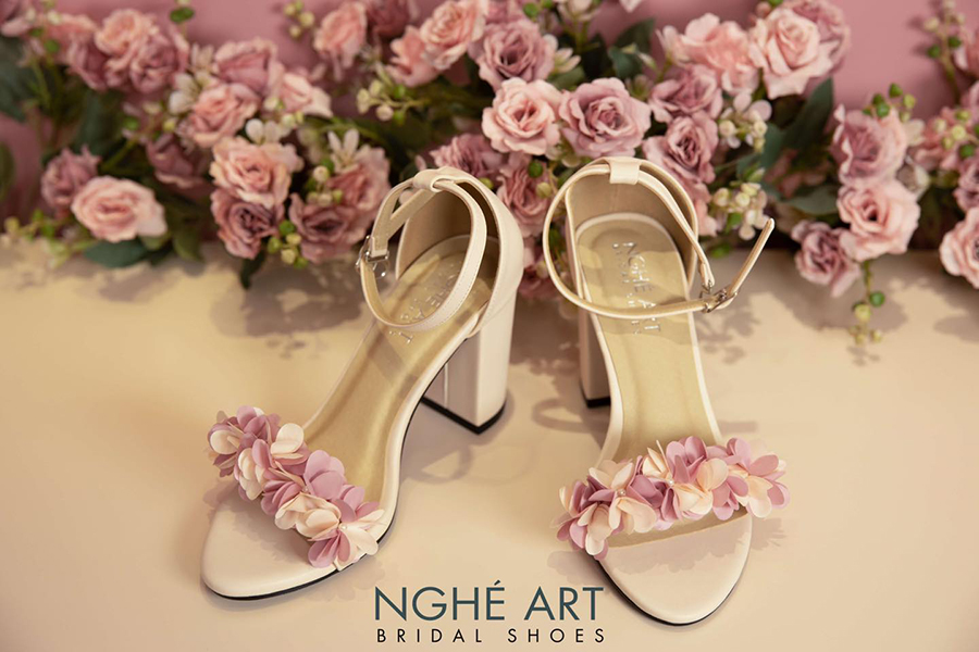 Các phụ kiện du xuân không thể thiếu cho Nàng sành điệu - Ảnh 2 -  Nghé Art Bridal Shoes – 0822288288