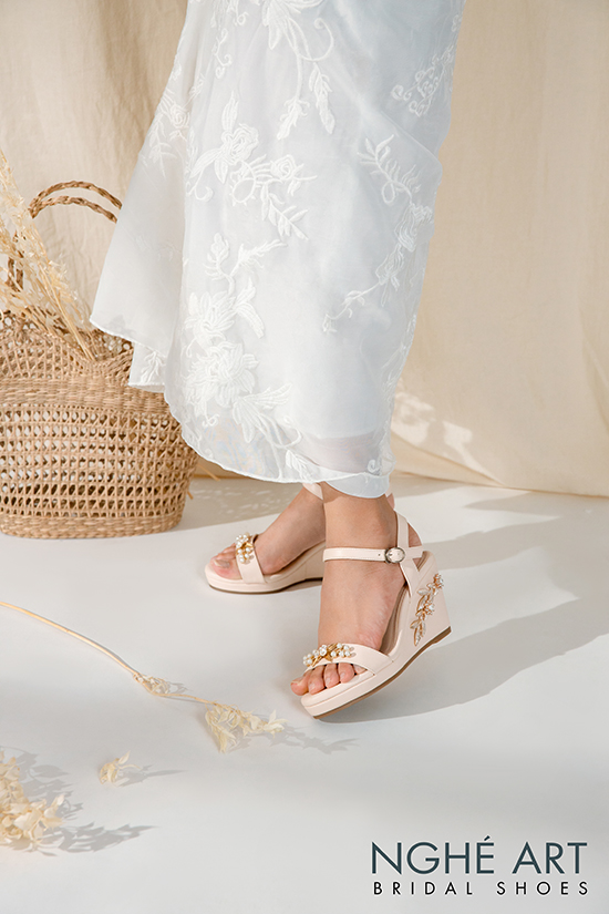 Tại sao Nàng nên chọn một đôi xuồng nhà Nghé Art cho lễ cưới - Ảnh 2 -  Nghé Art Bridal Shoes – 0908590288