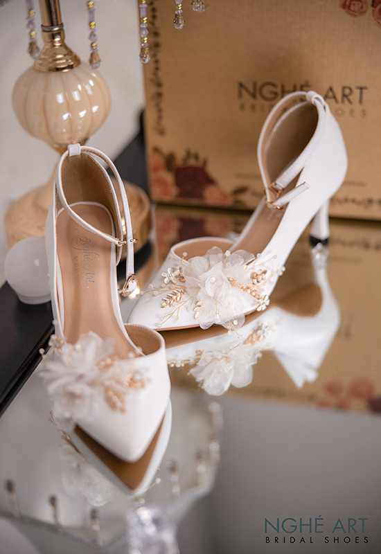 Top 10 mẫu giày cưới đẹp nhất các cô dâu đừng nên bỏ qua - Ảnh 9 -  Nghé Art Bridal Shoes – 0908590288