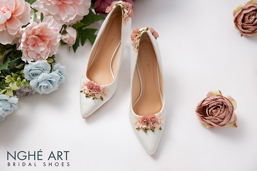 Top 5 mẫu giày cô dâu cao cấp tại nhà Nghé Art Bridal Shoes - Ảnh 10 -  Nghé Art Bridal Shoes – 0822288288